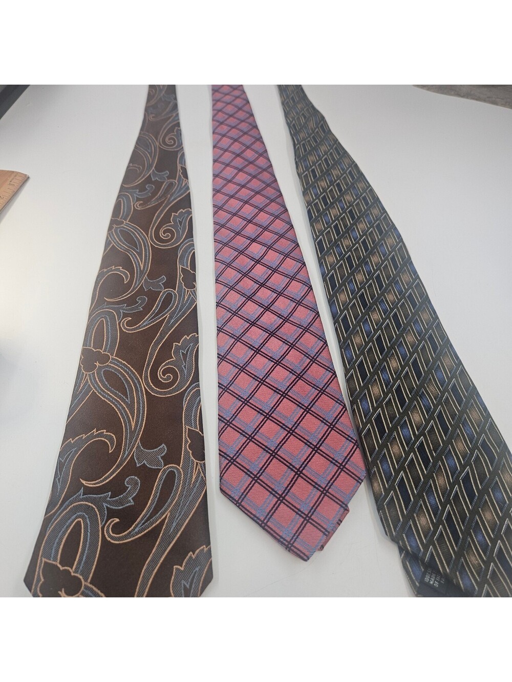 Vintage Designer Silk Ties Brooks Brothers,Oscar de la Renta, Dion USA Lot of 3